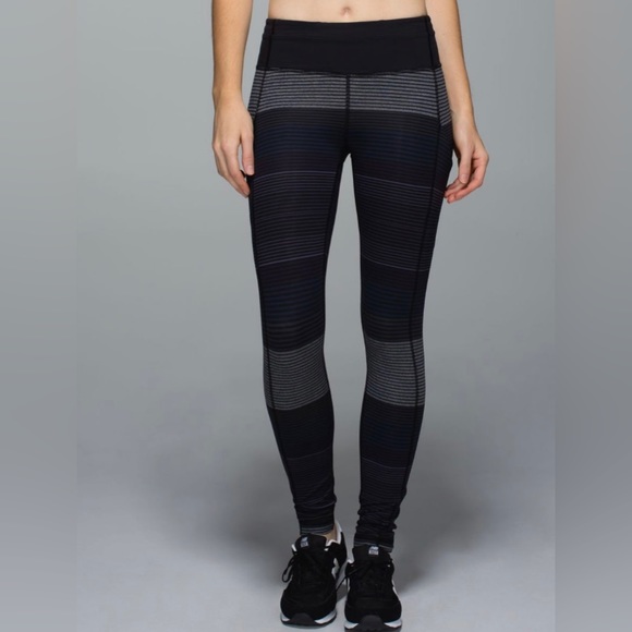 Lululemon Om stripe speed tight - size 4 - Picture 1 of 7